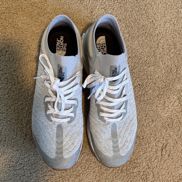 Northface Men's Gray Running Shoes Sz 12 - Picture 4 of 15